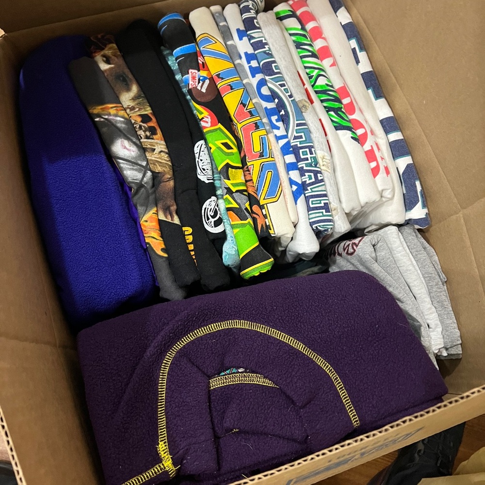 Vintage clothing bundle